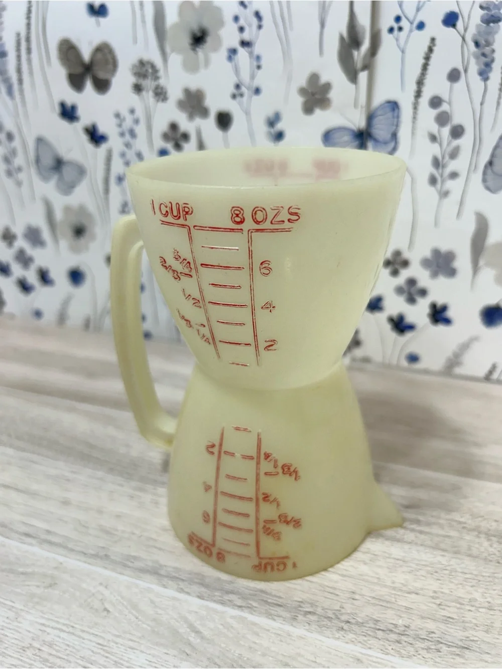 Vintage Plastic Measuring Cup 1 Cup 8 Oz Retro Kitchen